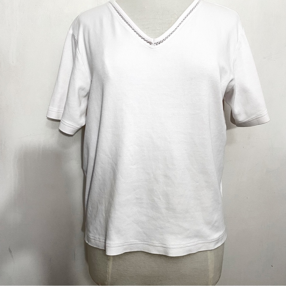 Cabela's White V-Neck Short Sleeve Tee